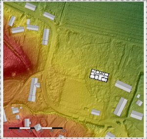 BRONÓW, Plan dworu w otoczeniu reliktów wałów i fosy na numerycznym modelu terenu, oprac. Piotr Błoniewski