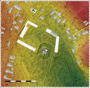 KOSTRZA, dwór w otoczeniu fosy, wałów i folwarku na numerycznym modelu terenu, oprac. Piotr Błoniewski