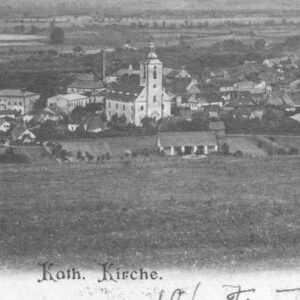 SKOCZÓW, zamek (łamany dach) widoczny za kościołem (pocztówka, przed 1904 – fragment, zb. P. Siemko)