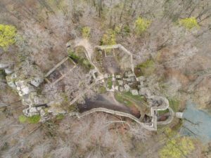 JANOWICE WIELKIE, ruina zamku Bolczów w widoku z lotu ptaka, 2023 (fot. Marek Bogdała)