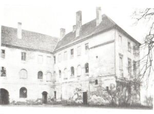 CHRZELICE, zamek w latach 60-tych XX w. (wg KZS)