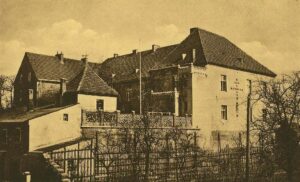 ŚWIEBODZIN, zamek w początku XX wieku w widoku od południa, pocztówka z epoki, za: https://polska-org.pl/7450381,foto.html (data dostępu: 1.10.2023)