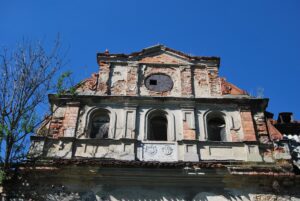 GOGOŁÓW, facjata dworu, 2013 (fot P. Błoniewski)