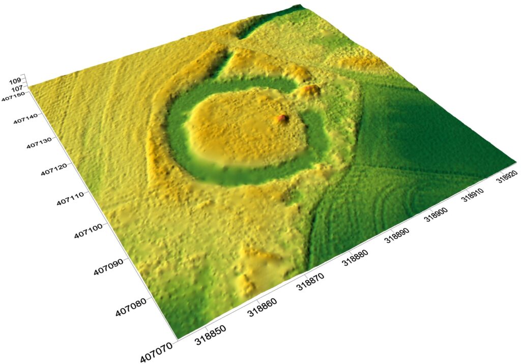 cieniowany model reliefu stanowiska (oprac. M. Legut-Pintal, P. Rajski, Katalog Zamków i Dworów Obronnych Śląska [https://zamki.pwr.edu.pl/]. Licencja: CC BY-SA 4.0 [https://creativecommons.org/licenses/by-nc/4.0/])