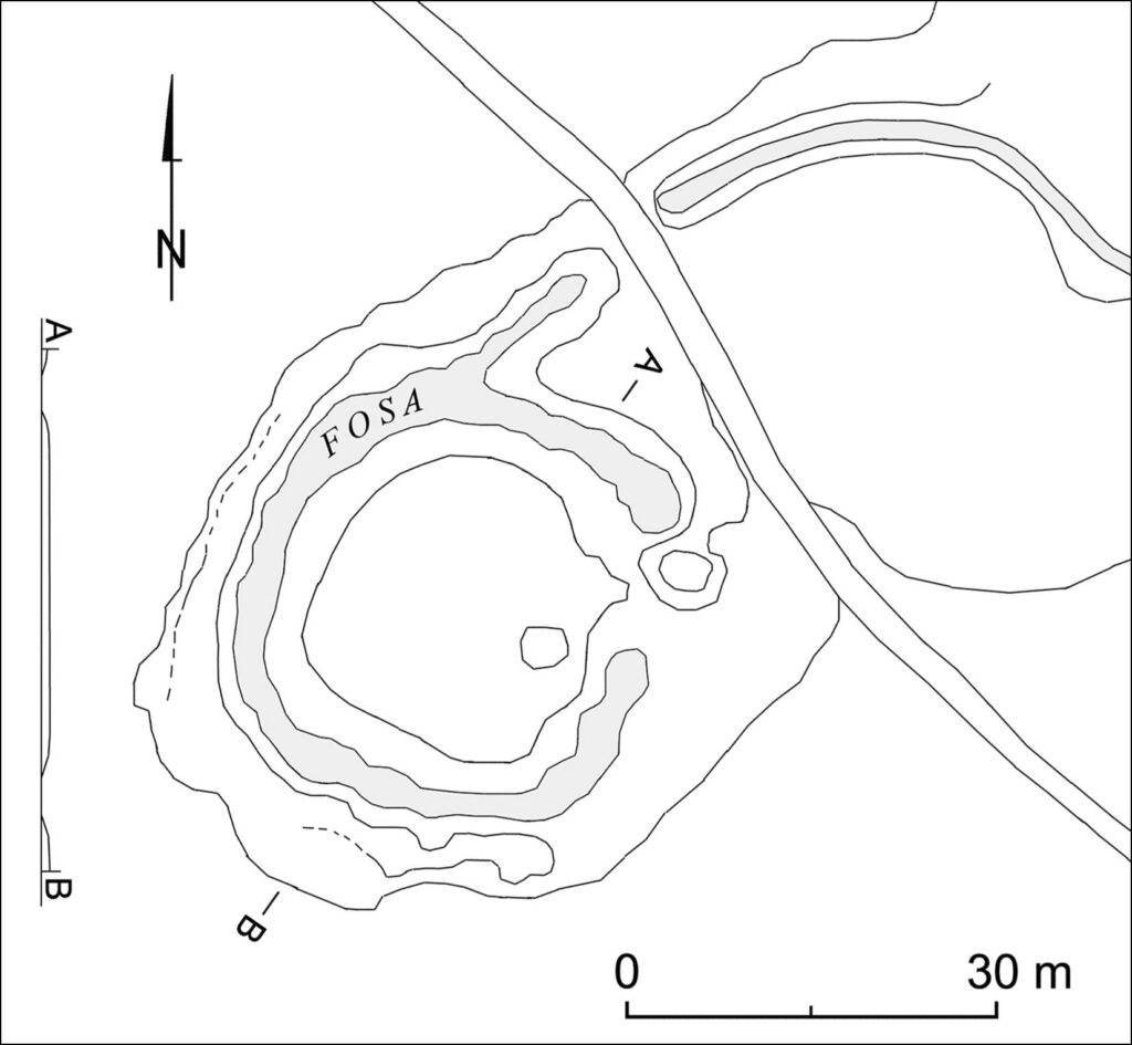 GÓRZYN, schematyczny plan i przekrój dworu (za SWŚ, I, s. 97, ryc. 42)