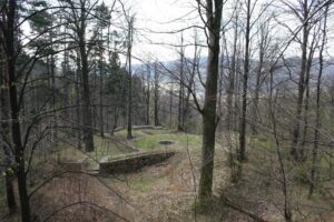 BARDO, st. 3, widok na pozostałości zamku górnego, fot. A. Boguszewicz