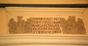 PASTUCHÓW, tablica fundacyjna Kalkreortów z inskrypcją, 2009 (fot. A. Kwaśniewski)