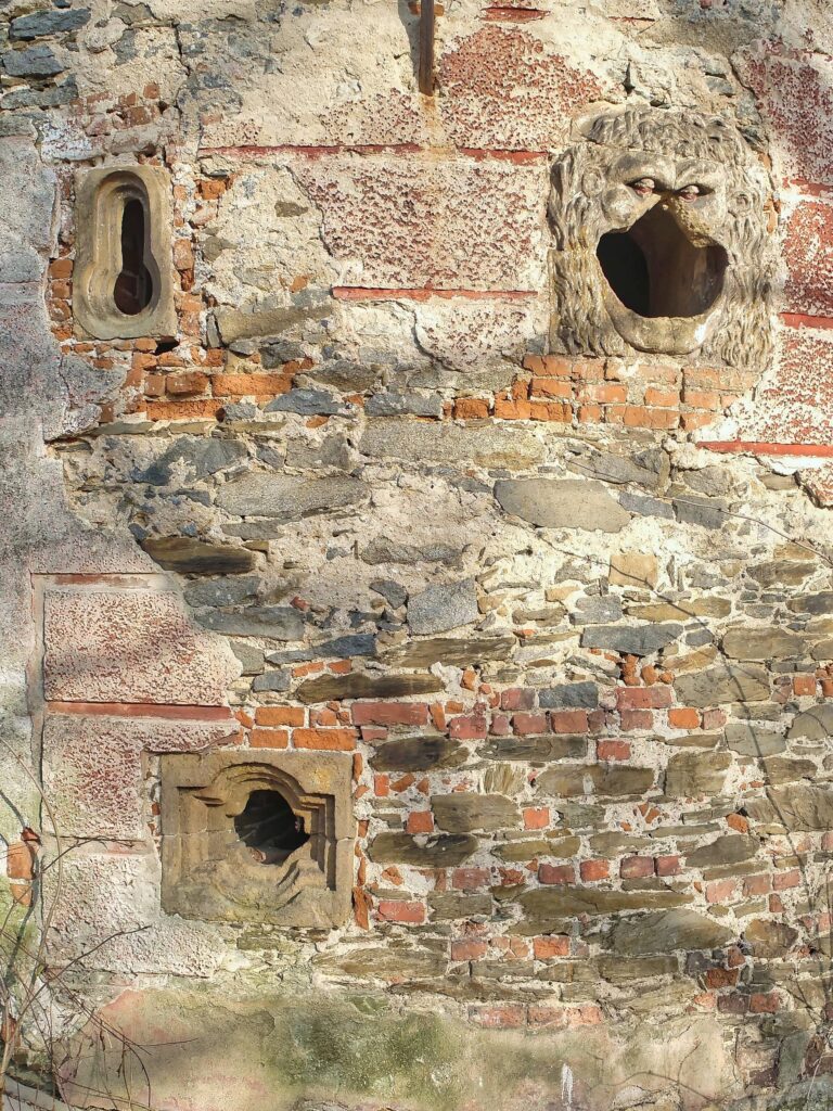 PIELASZKOWICE, basteja - strzelnice antyrykoszetowe (fot. M. Bogdała)