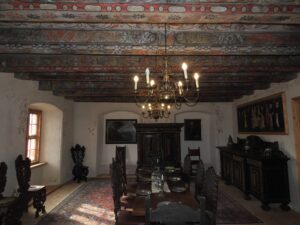 BĘDKOWICE, izba płd.-zach. na piętrze, z odsłoniętym stropem belkowym z fazy 3