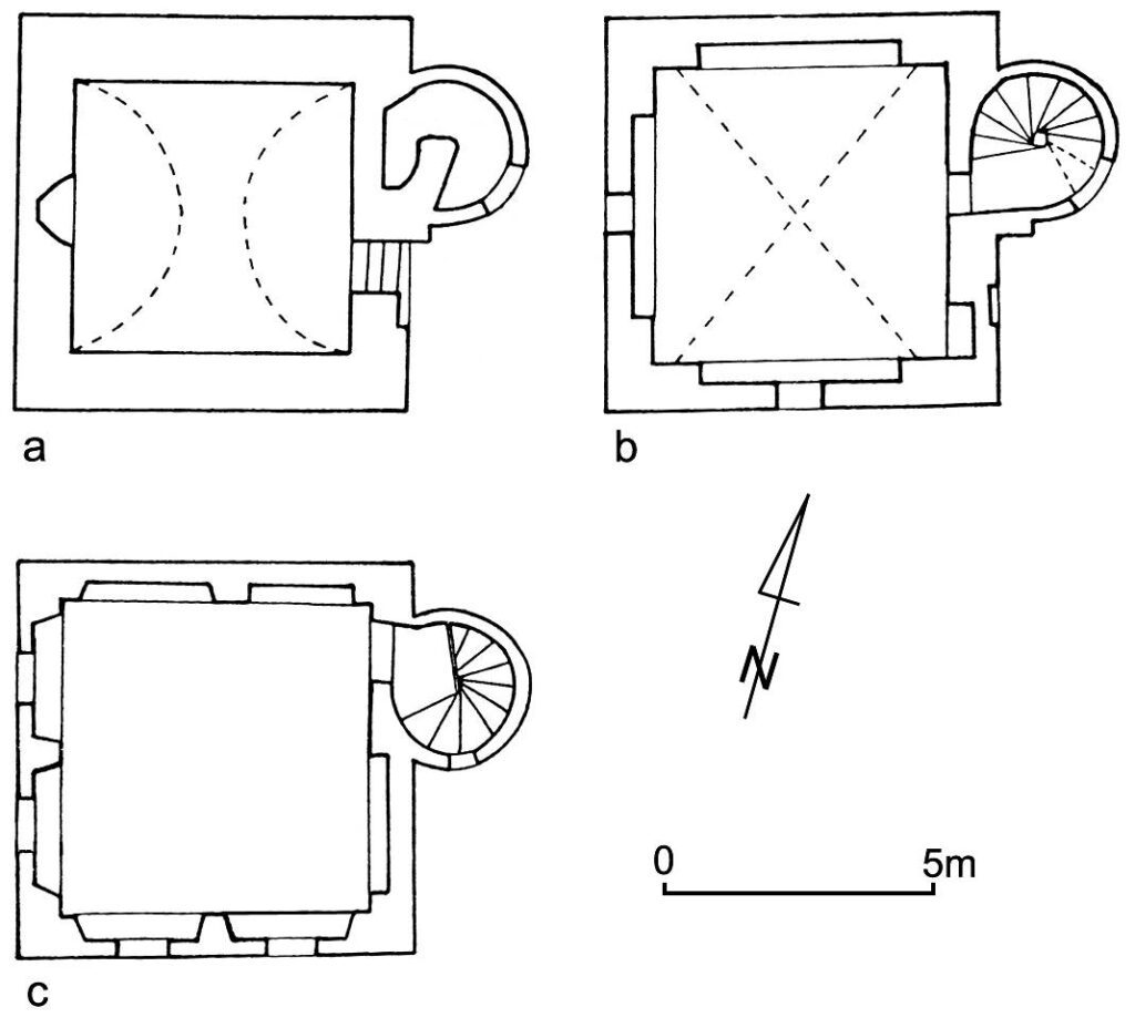 DALKÓW, plan wieży na poziomie piwnic (a), parteru (b) i piętra (c) (za Jacaszek 1996)
