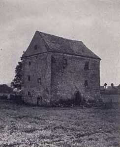RAKOWICE WIELKIE, widok wieży wg fotografii z okresu międzywojennego (za: Langenheim 1939, s. 31)