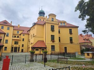 WOŁÓW, widok północnego skrzydła zamku od strony wschodniej, 2025 r. (fot, D. Nowakowski)