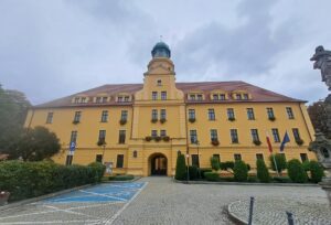 WOŁÓW, widok północnej elewacji zamku, 2025 r. (fot. D. Nowakowski)