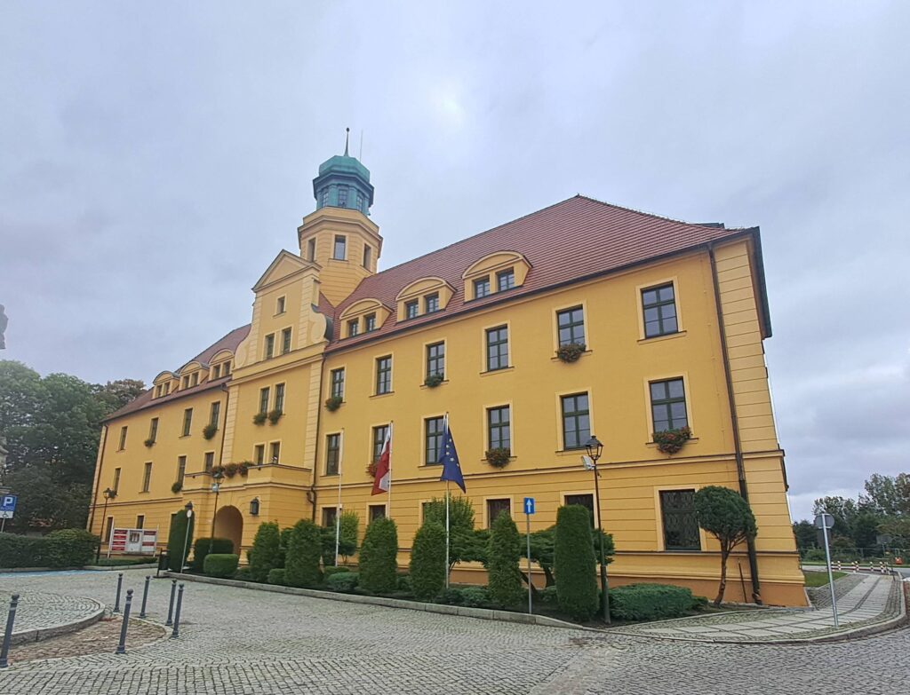 WOŁÓW, widok północnego skrzydła zamku od strony północno-zachodniej, 2025 r. (fot. D. Nowakowski)