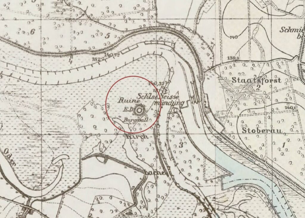 WRONÓW, st. 1, fragment mapy Messtischblatt nr 3020, z zaznaczoną lokalizacją grodziska (oprac. M. Legut-Pintal, Katalog Zamków i Dworów Obronnych Śląska [https://zamki.pwr.edu.pl/]. Licencja: CC BY-NC 4.0 [https://creativecommons.org/licenses/by-nc/4.0/])