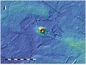 PRZECHÓD, st. 1, model cieniowanego reliefu (shaded relief model) otoczenia stanowiska (oprac. M. Legut-Pintal, Katalog Zamków i Dworów Obronnych Śląska [https://zamki.pwr.edu.pl/]. Licencja: CC BY-NC 4.0 [https://creativecommons.org/licenses/by-nc/4.0/])