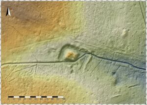 BĄKÓW, st. 1, cieniowany model reliefu stanowiska (oprac. M. Legut-Pintal, Katalog Zamków i Dworów Obronnych Śląska [https://zamki.pwr.edu.pl/]. Licencja: CC BY-NC 4.0 [https://creativecommons.org/licenses/by-nc/4.0/])