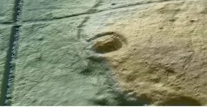 PUSZYNA, st. 7, widok 3D na podstawie cieniowanego modelu reliefu (oprac. M. Legut-Pintal, Katalog Zamków i Dworów Obronnych Śląska [https://zamki.pwr.edu.pl/]. Licencja: CC BY-NC 4.0 [https://creativecommons.org/licenses/by-nc/4.0/])