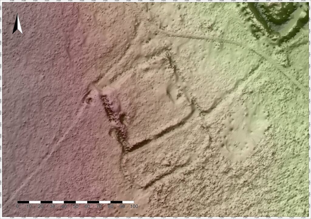 GNOJNA, st. 2, model cieniowanego reliefu (shaded relief model) otoczenia stanowiska (oprac. M. Legut-Pintal, Katalog Zamków i Dworów Obronnych Śląska [https://zamki.pwr.edu.pl/]. Licencja: CC BY-NC 4.0 [https://creativecommons.org/licenses/by-nc/4.0/])