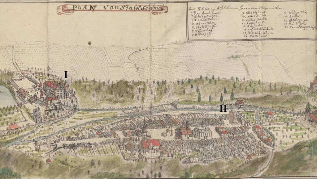 ŚWIERZAWA, widok miasta wg ryciny F.B. Wernera z ok 1747 r.: I - dwór w Starej Kraśnicy (Alt Schönau); II - budowlą wieżową w północno-zachodniej części miasteczka