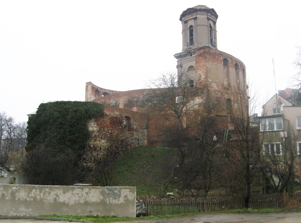 SZPROTAWA, widok ruin zamku-zboru od strony wschodniej, 2007 r. (fot. D. Nowakowski)