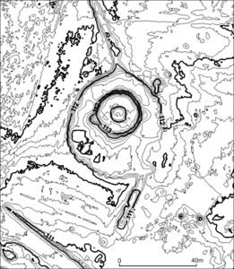 WAŁY, plan warstwicowy grodziska stożkowatego