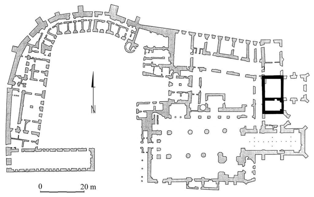 ŻAGAŃ, plan zespołu klasztornego z zaznaczonymi reliktami „książęcego domu” (za: A. Kąsinowski 1999, s. 281)