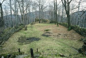 NOWY DWÓR, zamek dolny (fot. A. Boguszewicz 1998)